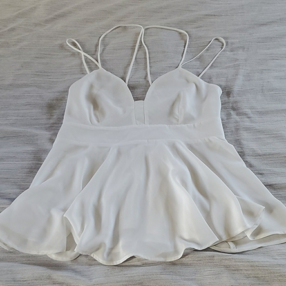 White Strappy & Flowy Express Top - Picture 1 of 8